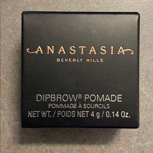Anastasia Dip Brow Pomade- medium brown